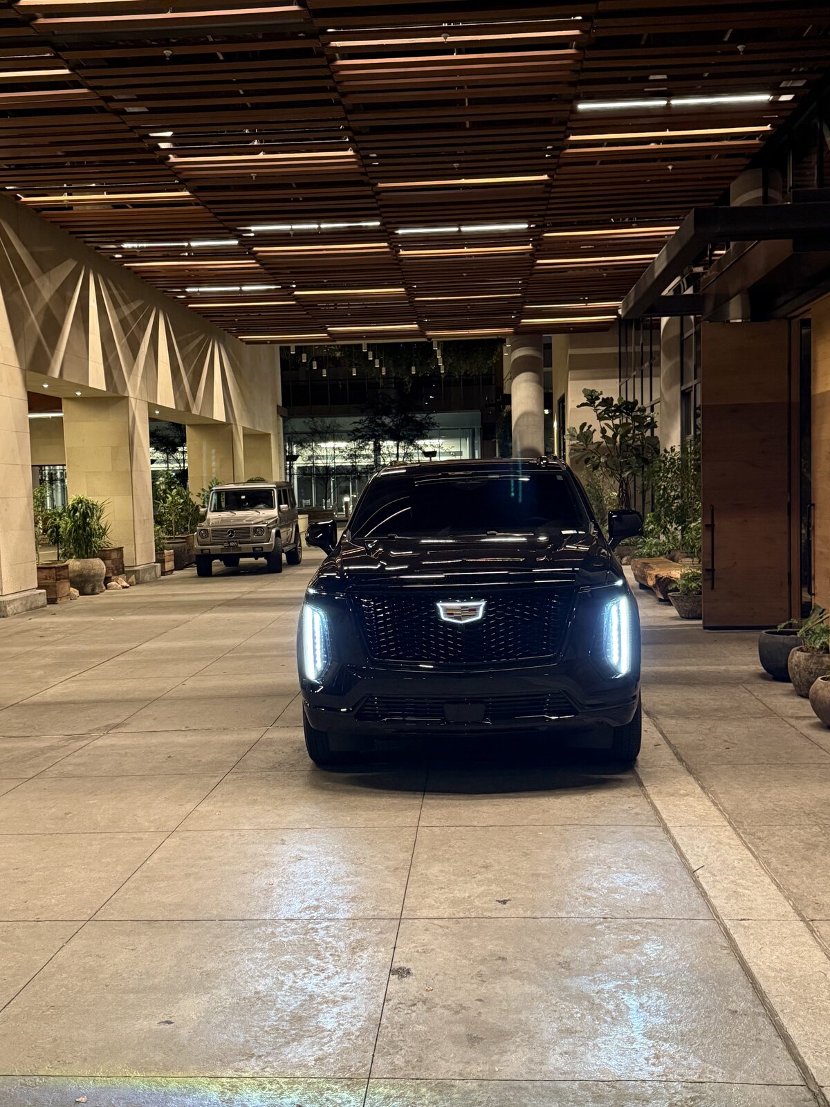 Escalade arriving at a Nashville luxury hotel