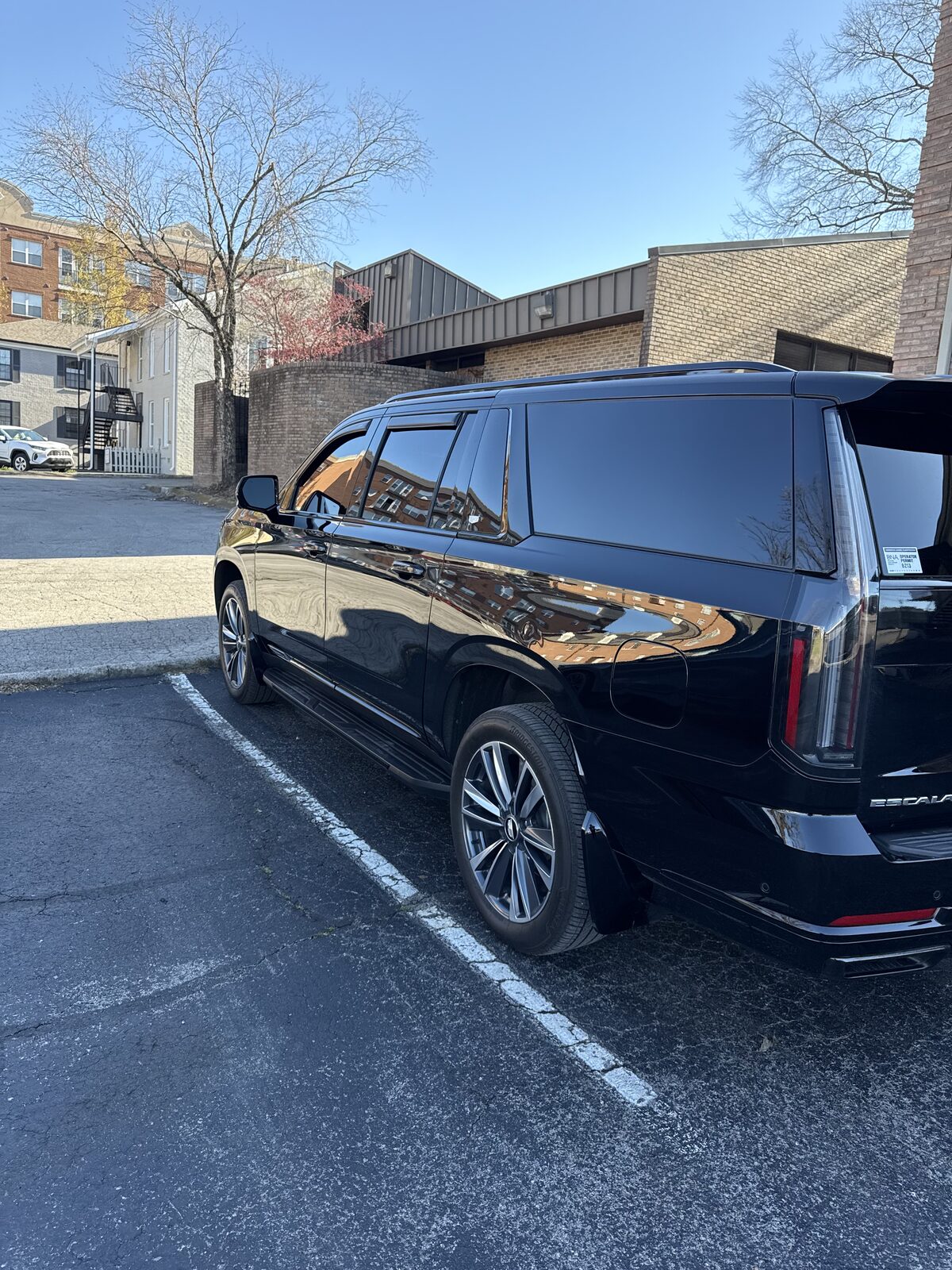 Cadillac Escalade ESV side profile